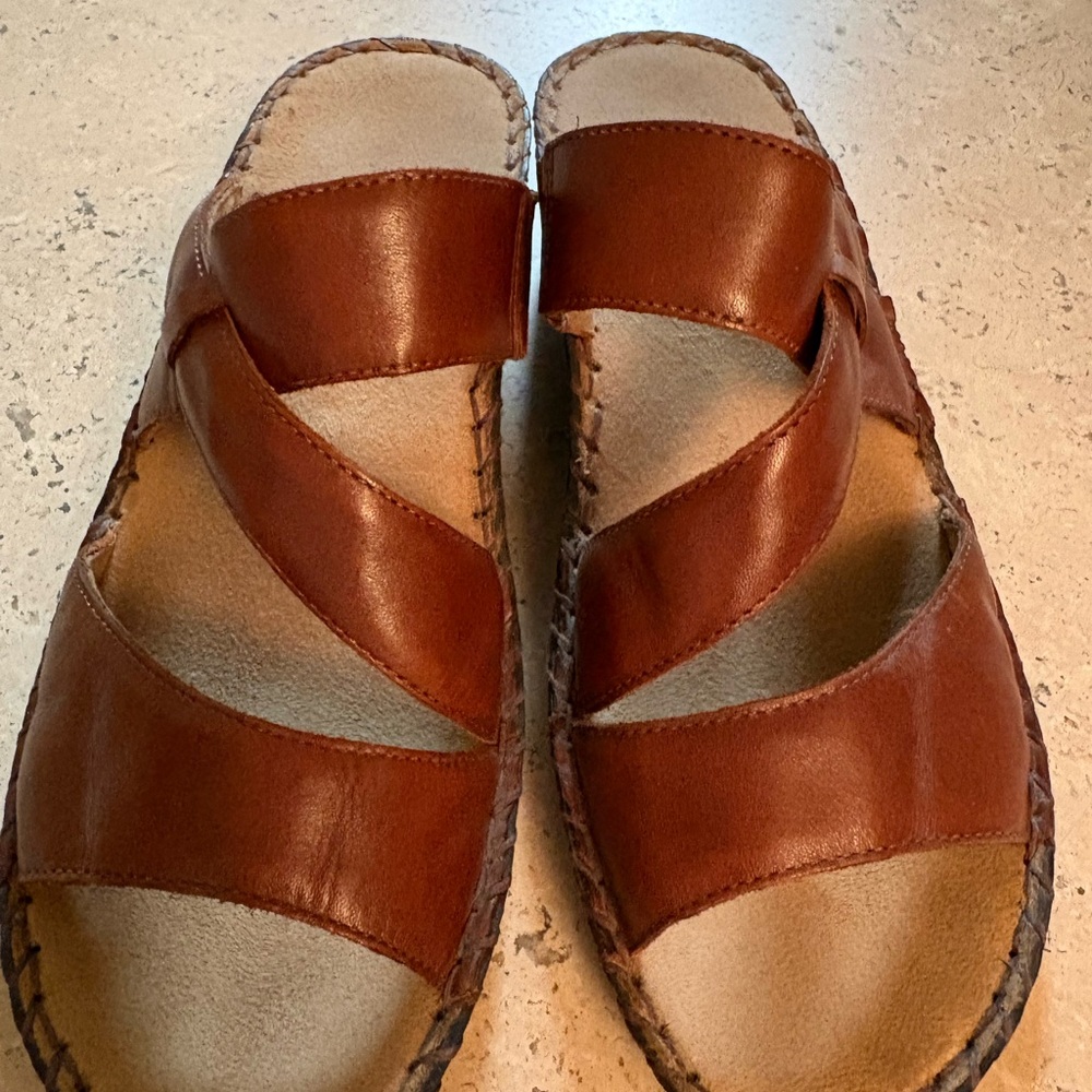Vintage Brown Duck Head Leather Slide Sandals